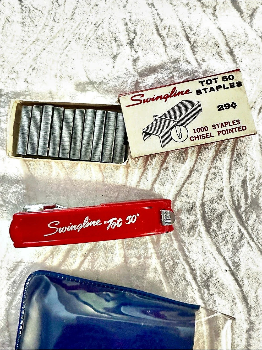 Vintage Swingline Tot 50 Mini Stapler Set Red & Blue never used